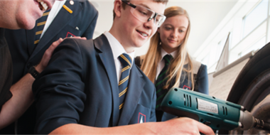 BP Rolls to Inspire students at Test Valley Careers event 