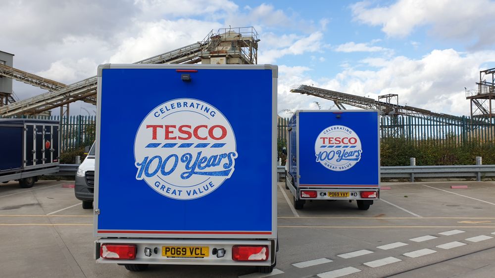 BP Rolls Wrap Up Home Delivery Van for Tesco Christmas Campaign BP